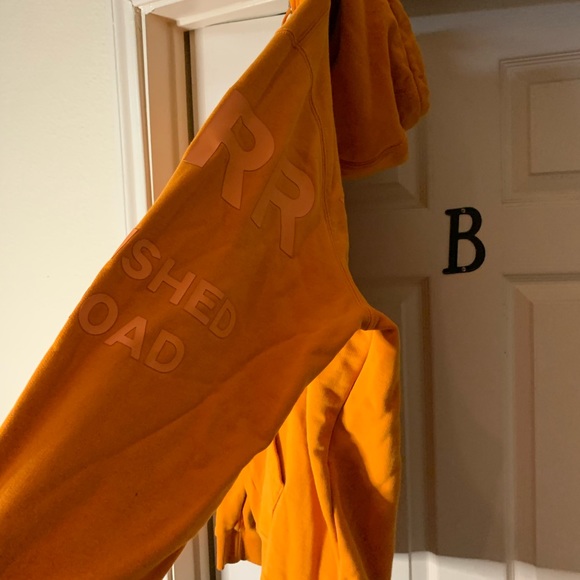 - Orange real burberry size large hoodie. In very good condition. Not been sold - Picture 3 of 6